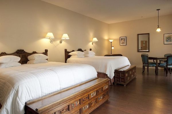 Hotel La Tourelle (Ithaca)